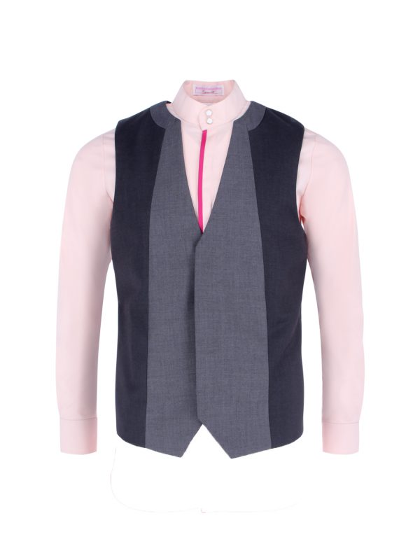 Front Office Uniform in unconventional style